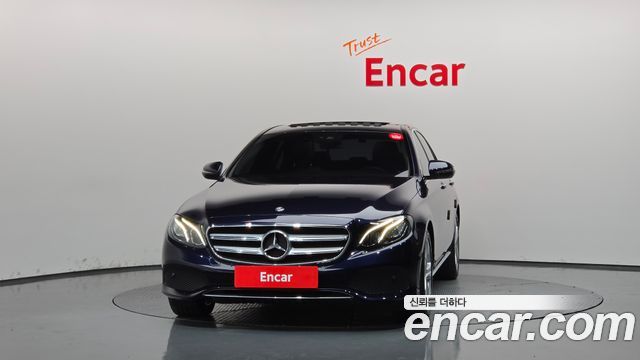 Mercedes-Benz E-Class 2018 — photo 3