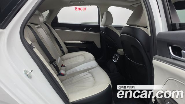 Kia K5 2024 — photo 17