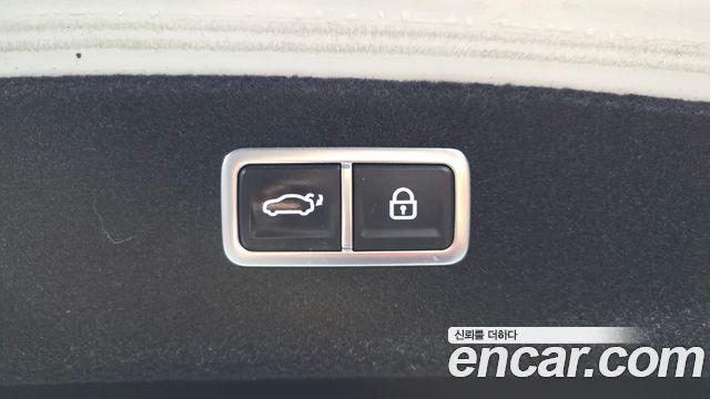 Genesis G80 2022 — photo 23