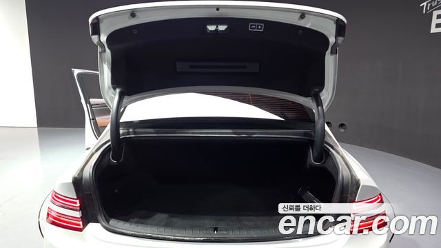 Genesis G80 2022 — photo 24