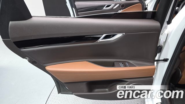 Genesis G80 2022 — photo 15