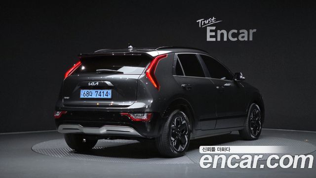 Kia Niro 2023 — photo 2
