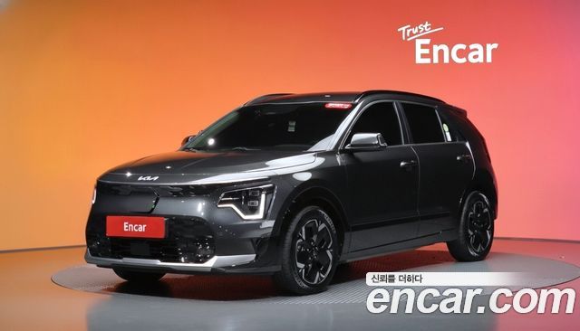 Kia Niro 2023 — photo 1