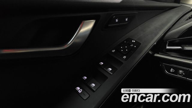Kia Niro 2023 — photo 27