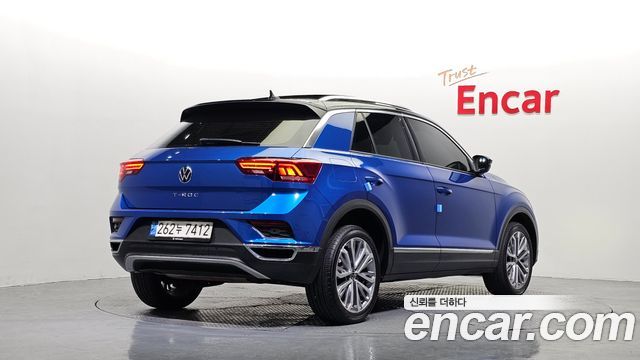 Volkswagen T-Roc 2022 — photo 2