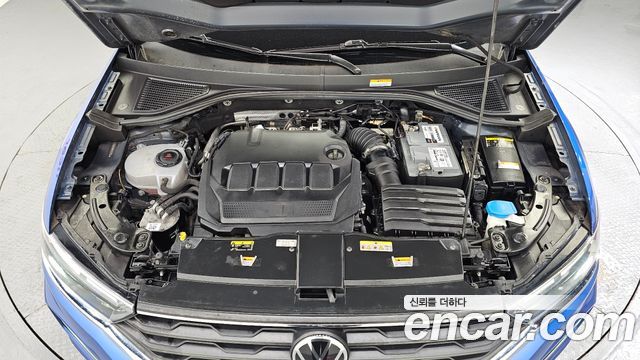 Volkswagen T-Roc 2022 — photo 6