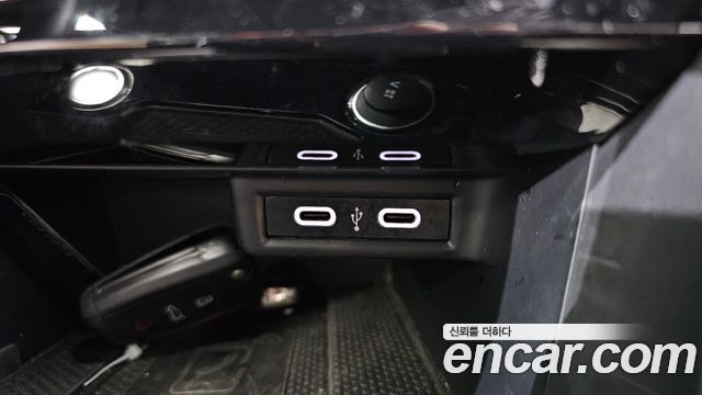 Volkswagen T-Roc 2022 — photo 19