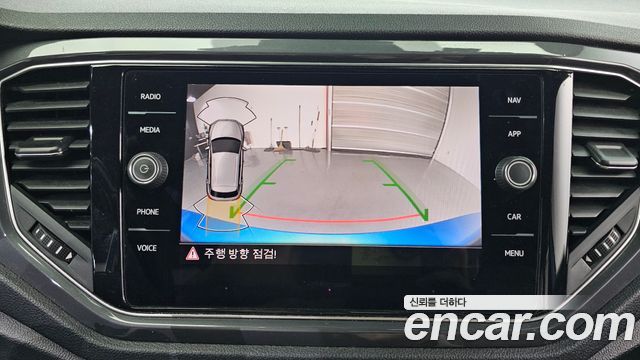 Volkswagen T-Roc 2022 — photo 22