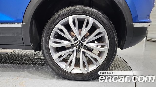 Volkswagen T-Roc 2022 — photo 7
