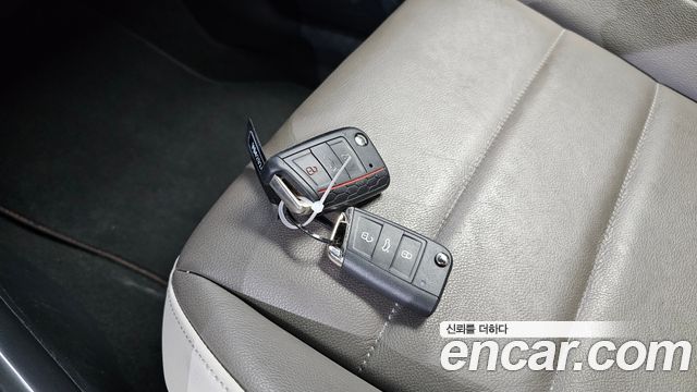 Volkswagen T-Roc 2022 — photo 34