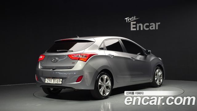 Hyundai i30 2012 — photo 2
