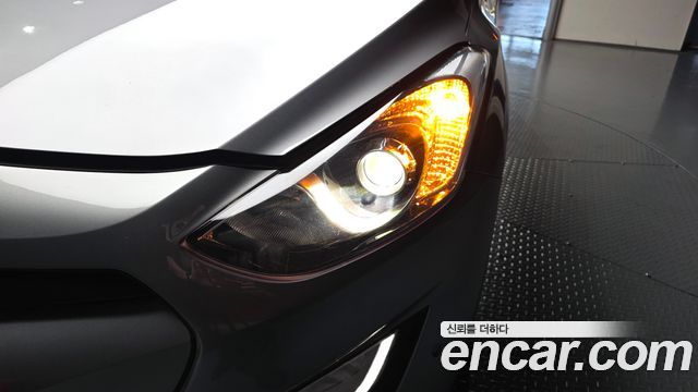 Hyundai i30 2012 — photo 8