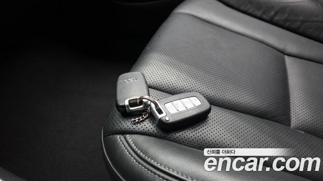 Hyundai i30 2012 — photo 28