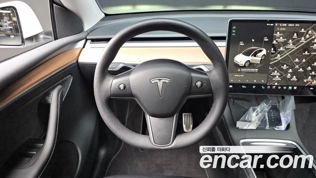 Tesla Model Y 2023 — photo 19