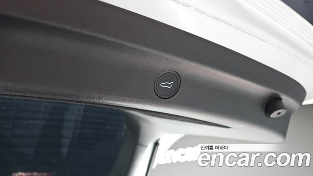 Tesla Model Y 2023 — photo 24
