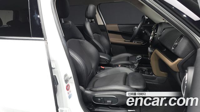 Mini Countryman 2018 — photo 17