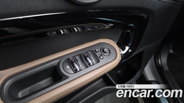 Mini Countryman 2018 — photo 28