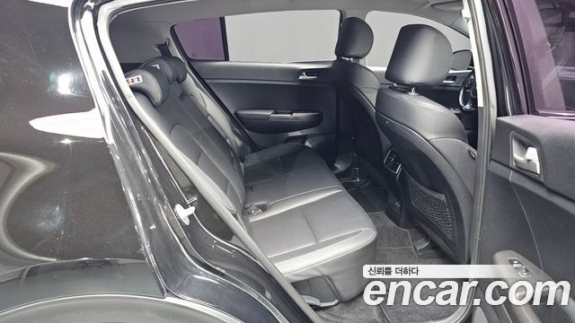 Kia Sportage 2018 — photo 17