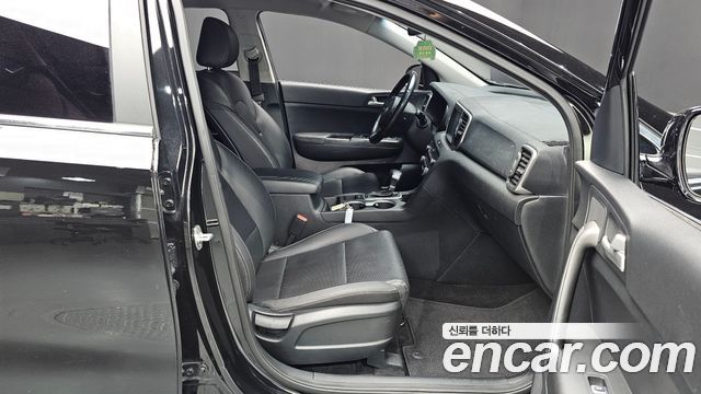 Kia Sportage 2018 — photo 16