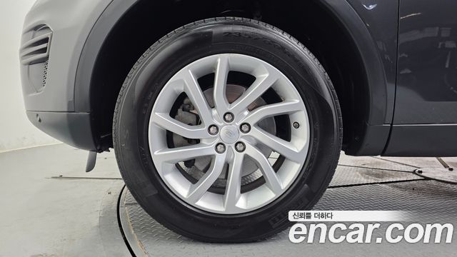 Land Rover Discovery Sport 2018 — photo 5