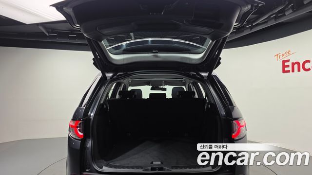 Land Rover Discovery Sport 2018 — photo 20