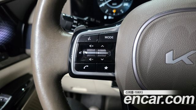 Kia Canival 2023 — photo 28