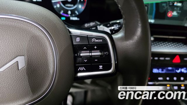 Kia Canival 2023 — photo 29