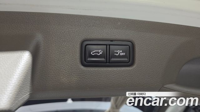 Kia Canival 2023 — photo 36