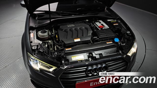 Audi A3 2018 — photo 6