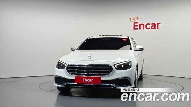 Mercedes-Benz E-Class 2021 — photo 3