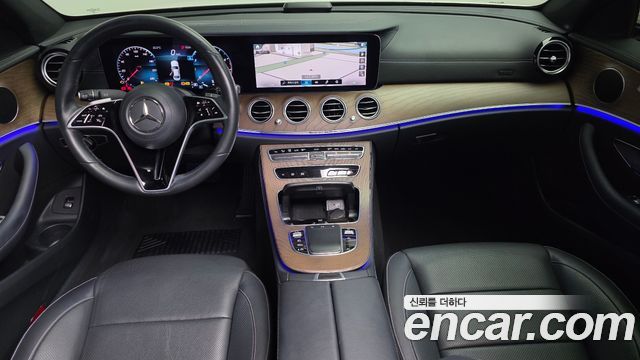 Mercedes-Benz E-Class 2021 — photo 7