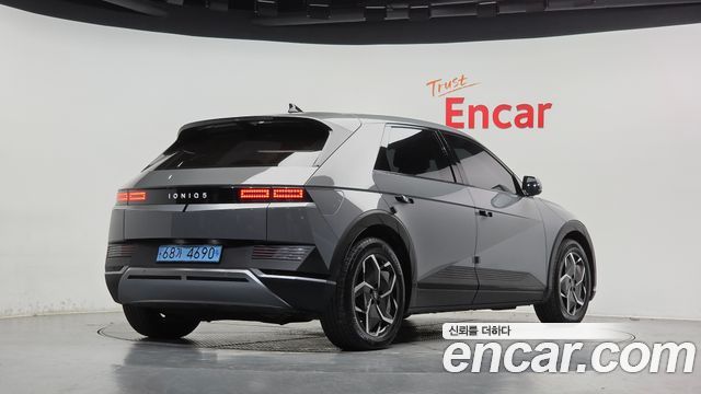 Hyundai Ioniq5 2022 — photo 2