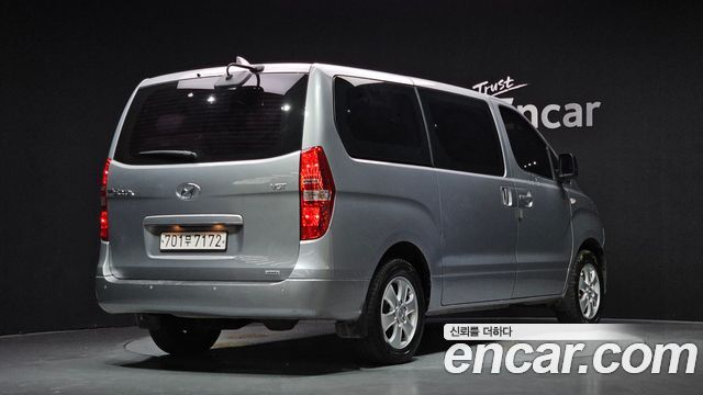 Hyundai Starex 2019 — photo 2