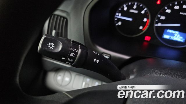 Hyundai Starex 2019 — photo 24