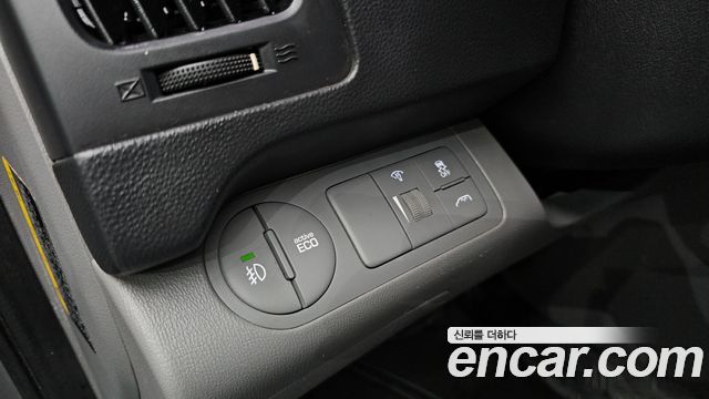 Hyundai Starex 2019 — photo 25
