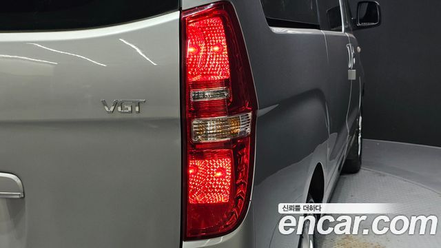 Hyundai Starex 2019 — photo 9