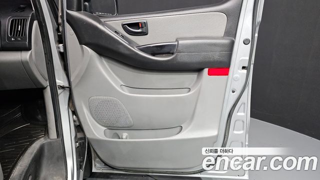 Hyundai Starex 2019 — photo 14
