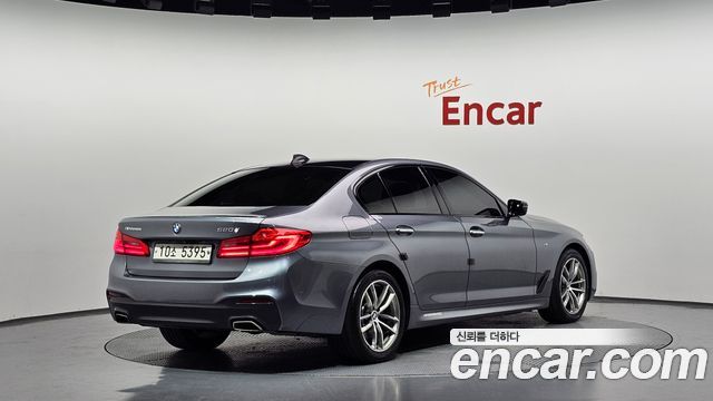 BMW 5-Series 2017 — photo 2