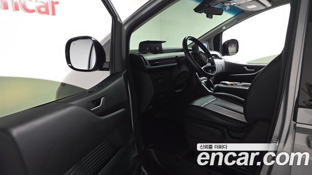 Hyundai Staria 2023 — photo 13