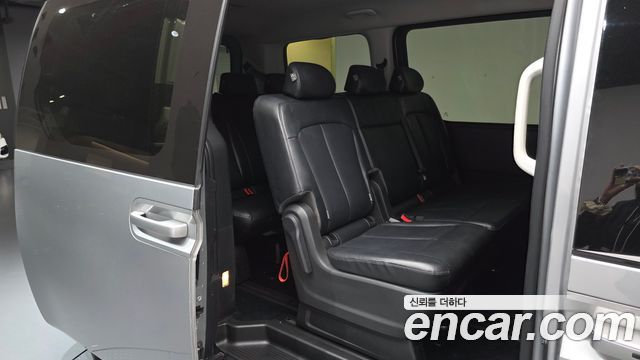Hyundai Staria 2023 — photo 17