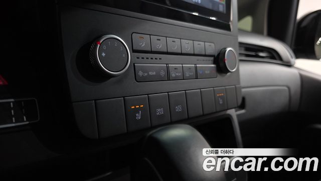 Hyundai Staria 2023 — photo 24