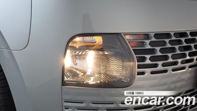 Hyundai Staria 2023 — photo 8