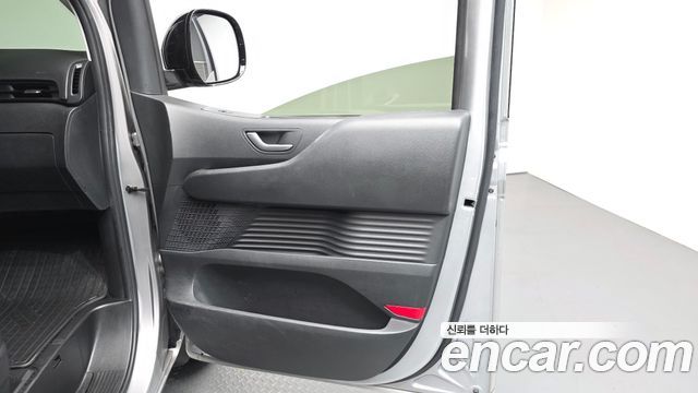 Hyundai Staria 2023 — photo 14