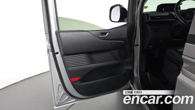 Hyundai Staria 2023 — photo 15