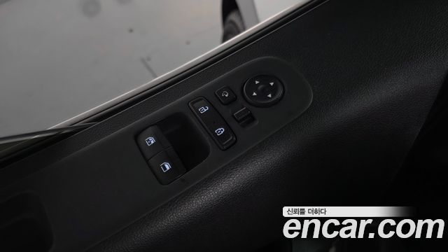 Hyundai Staria 2023 — photo 31