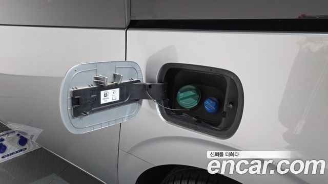 Hyundai Staria 2023 — photo 32