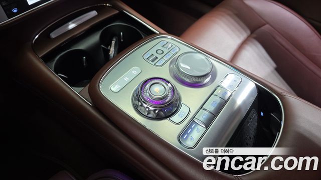 Genesis G90 2022 — photo 12