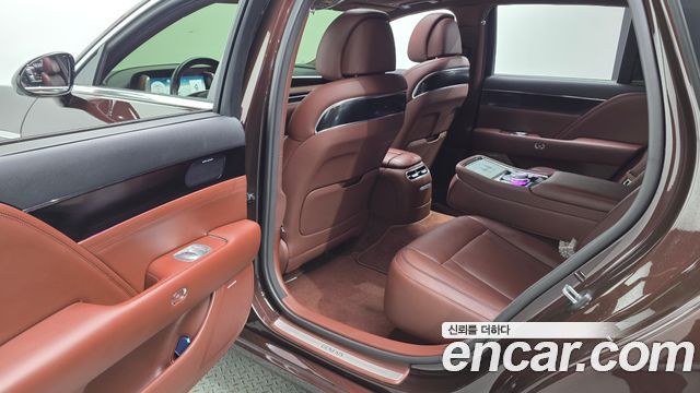Genesis G90 2022 — photo 17