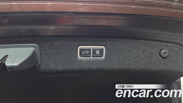 Genesis G90 2022 — photo 24