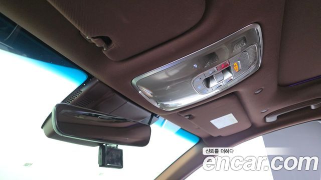 Genesis G90 2022 — photo 26